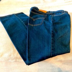 Levi Strauss 550 relaxed boys 18 Reg. L 29  W29 blue jeans. New, no tags.